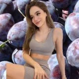 Спелые сливы