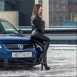 Девушки В Кожаном