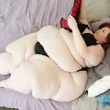 Fat beauties only