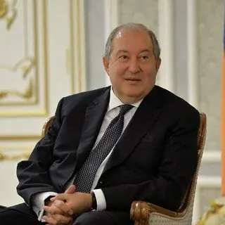 Armen Sarkissian — Развитие, Обучение Telegram