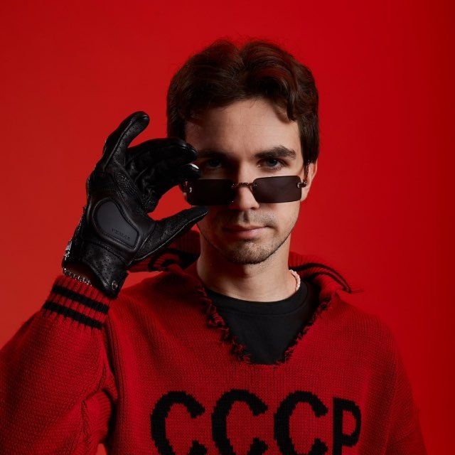 ЭТО РЕТУНЕЦ