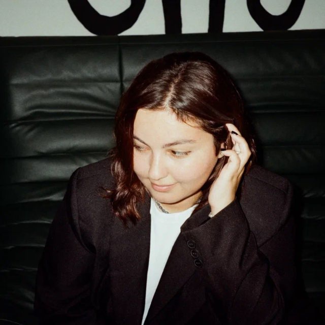 ева бьет татуировки