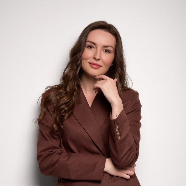 СКРОЗНИКОВА