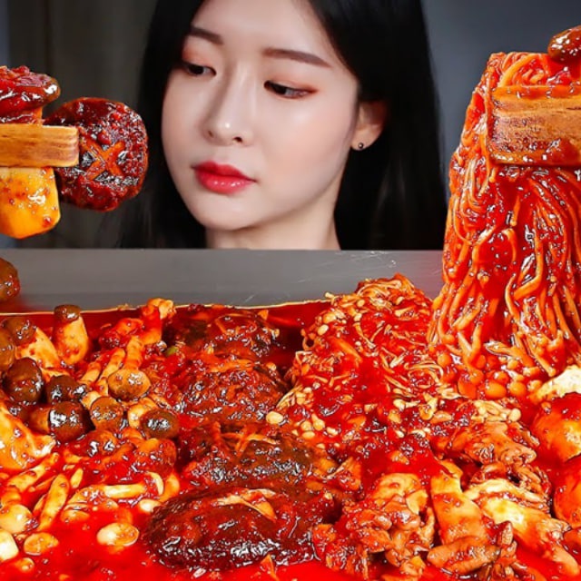 ငမ်းမယ် စားမယ် mukbang 🍜🍡🍕🧀🍲