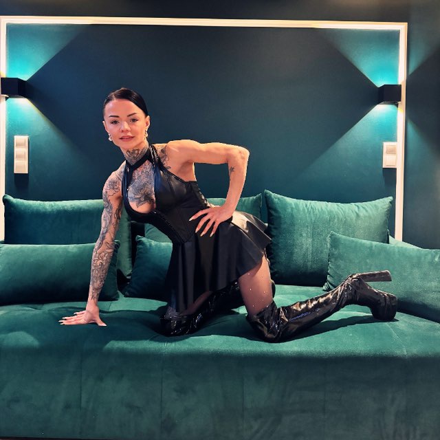 🫧💦🦋SkinnyLilly🦋💦🫧