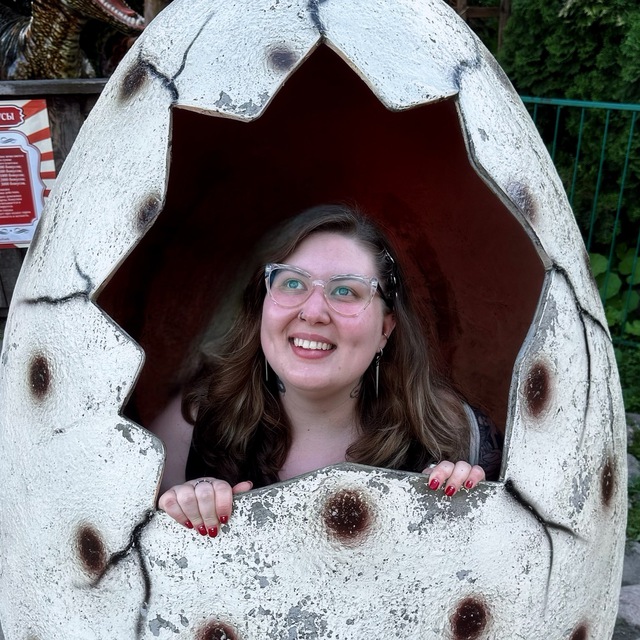 Чмок в пупок и немножко ниже