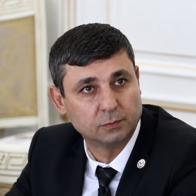 Табир Маликов